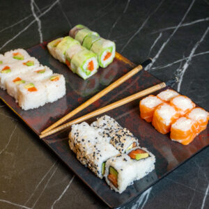 menu-salmon-rolls-2